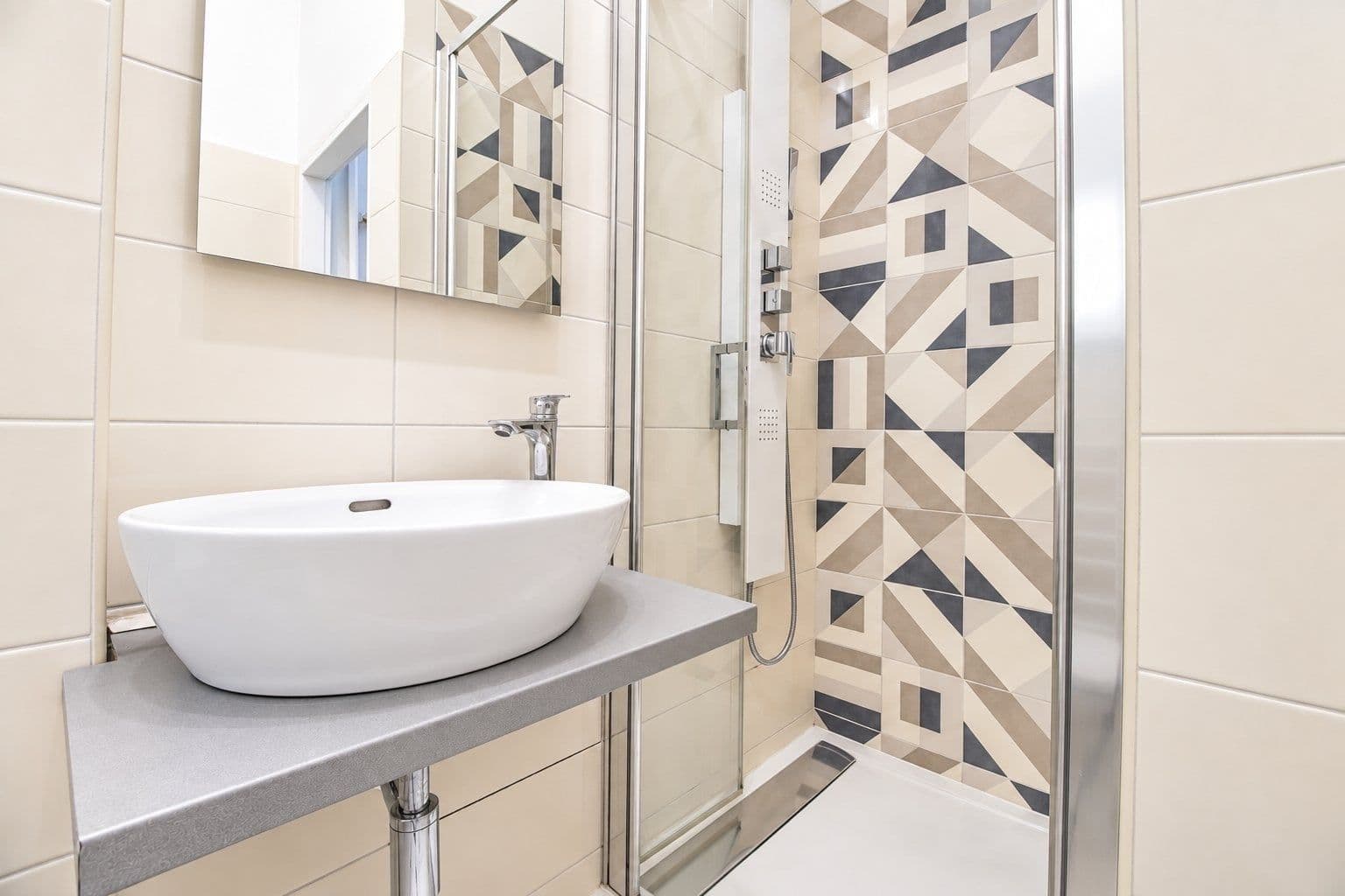 Prenájom bytu 2-izbový 42 m², Nuselská, Praha, Praha Prenájom bytu 2-izbový 42 m², Nuselská, Praha, Praha