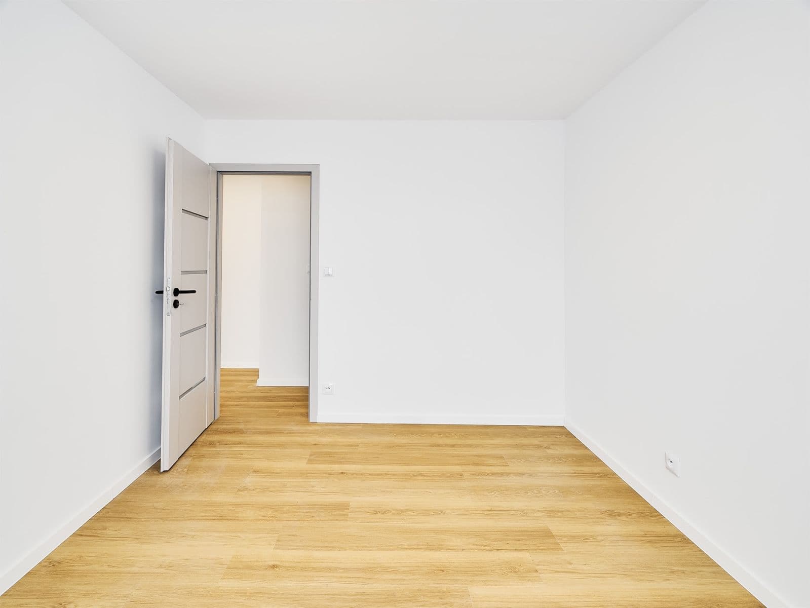Predaj bytu 4-izbový 73 m², Lovosická, Praha, Praha Predaj bytu 4-izbový 73 m², Lovosická, Praha, Praha