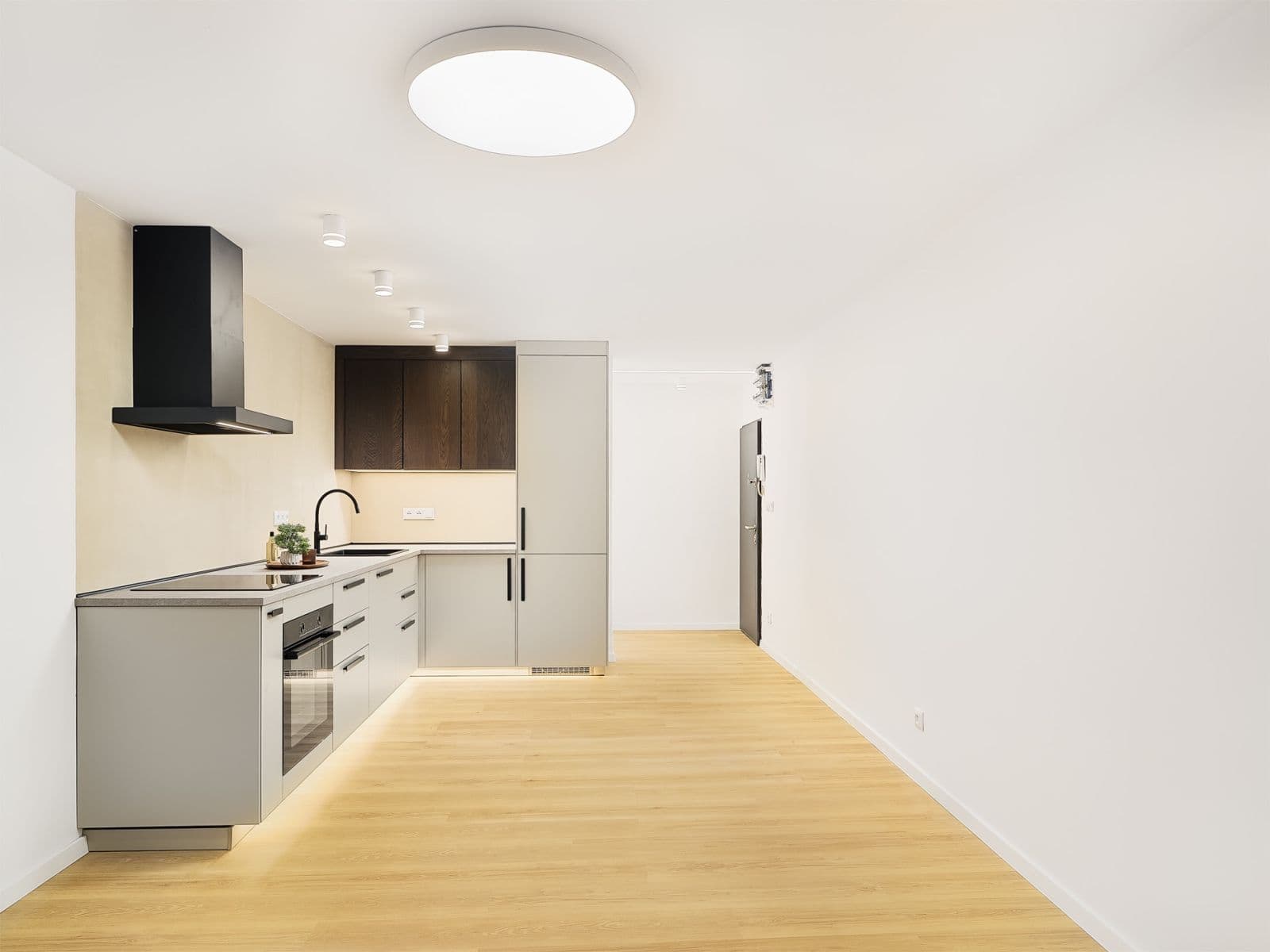 Predaj bytu 4-izbový 73 m², Lovosická, Praha, Praha Predaj bytu 4-izbový 73 m², Lovosická, Praha, Praha