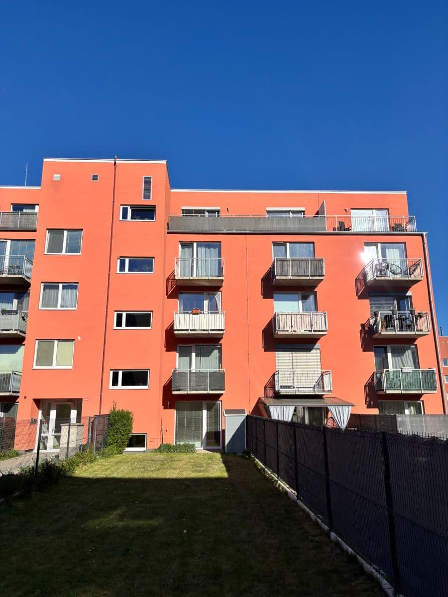 Prenájom bytu 2-izbový 48 m², Pšeničná, Hostivice, Středočeský kraj Prenájom bytu 2-izbový 48 m², Pšeničná, Hostivice, Středočeský kraj