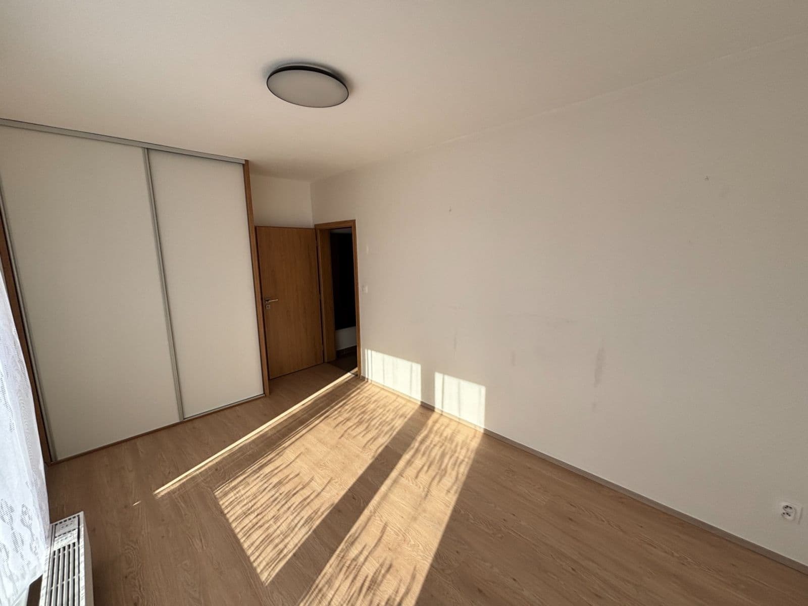 Prenájom bytu 2-izbový 48 m², Pšeničná, Hostivice, Středočeský kraj Prenájom bytu 2-izbový 48 m², Pšeničná, Hostivice, Středočeský kraj