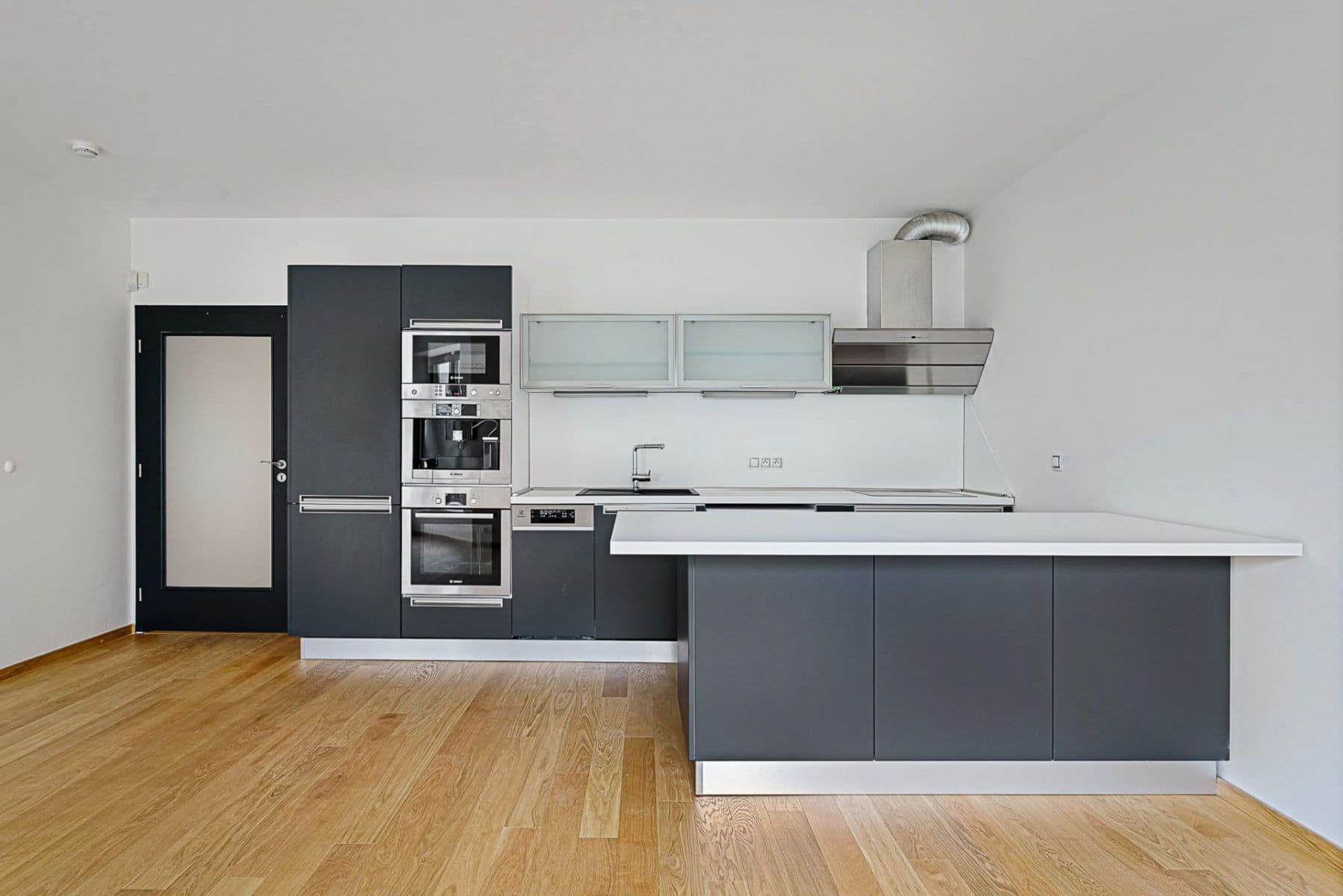 Prenájom bytu 2-izbový 52 m², Kozinovo náměstí, Praha, Praha Prenájom bytu 2-izbový 52 m², Kozinovo náměstí, Praha, Praha
