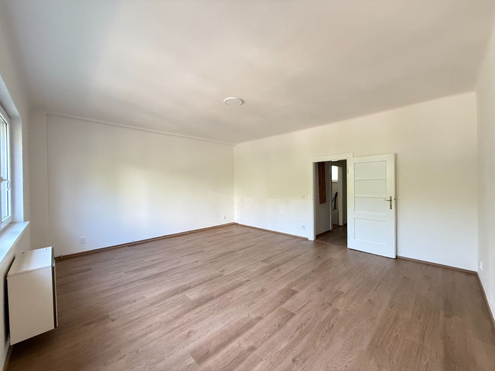 Prenájom bytu 1-izbový 45 m², Osadní, Praha, Praha Prenájom bytu 1-izbový 45 m², Osadní, Praha, Praha