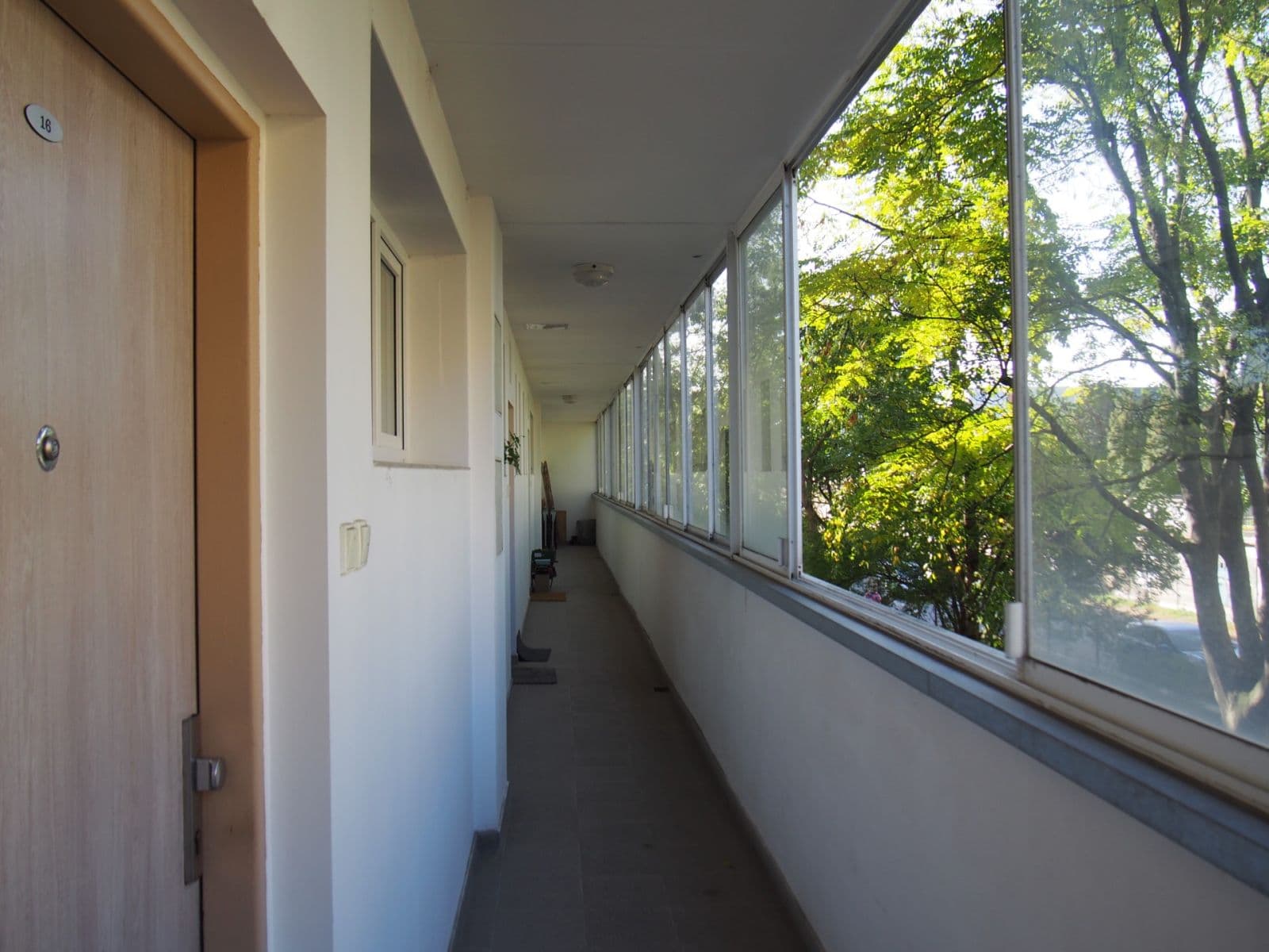 Prenájom bytu 1-izbový 45 m², Osadní, Praha, Praha Prenájom bytu 1-izbový 45 m², Osadní, Praha, Praha