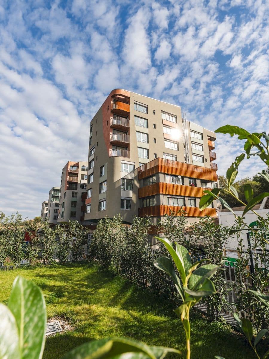 Prenájom bytu 1-izbový 37 m², U Komína, Praha, Praha Prenájom bytu 1-izbový 37 m², U Komína, Praha, Praha