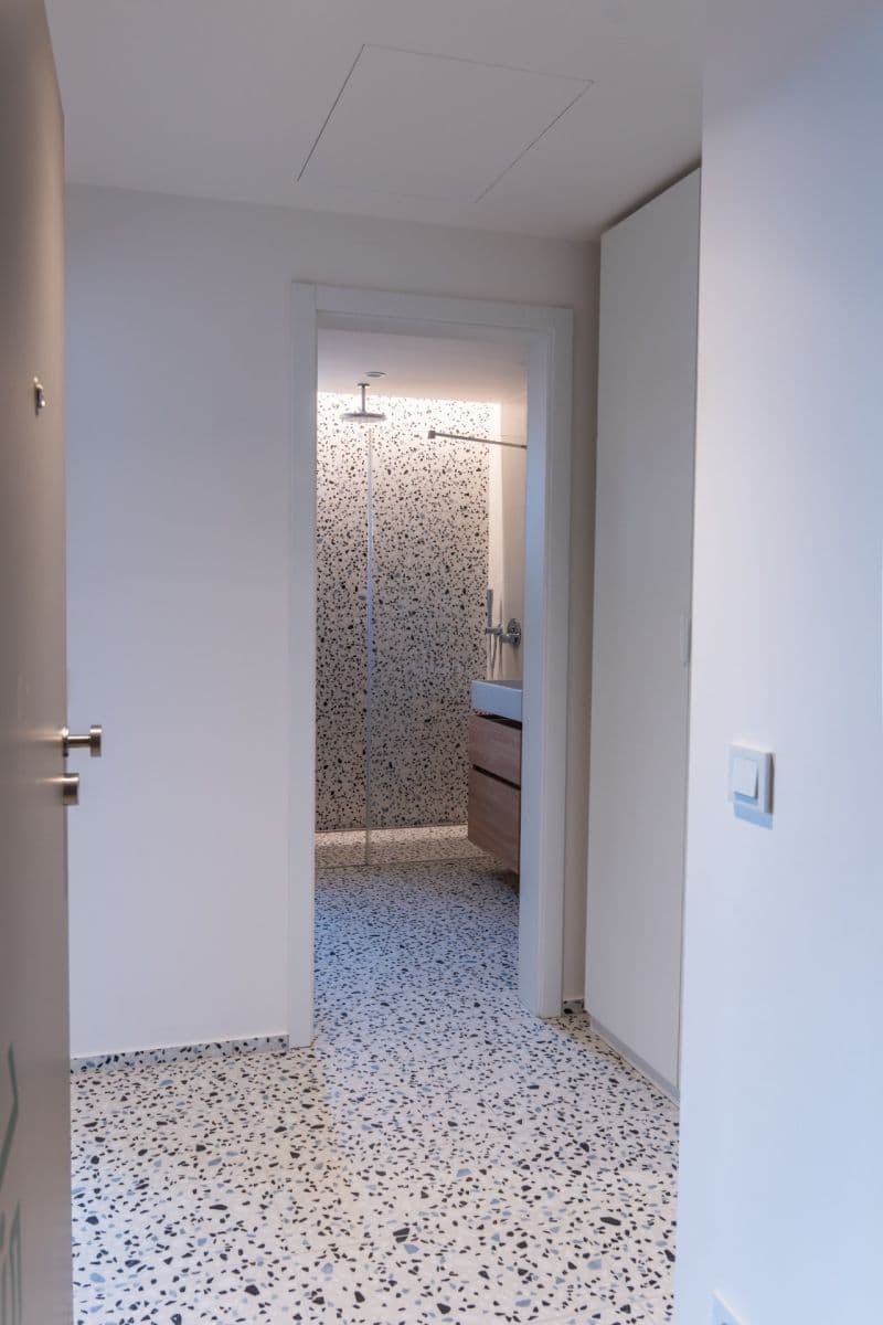 Prenájom bytu 1-izbový 37 m², U Komína, Praha, Praha Prenájom bytu 1-izbový 37 m², U Komína, Praha, Praha