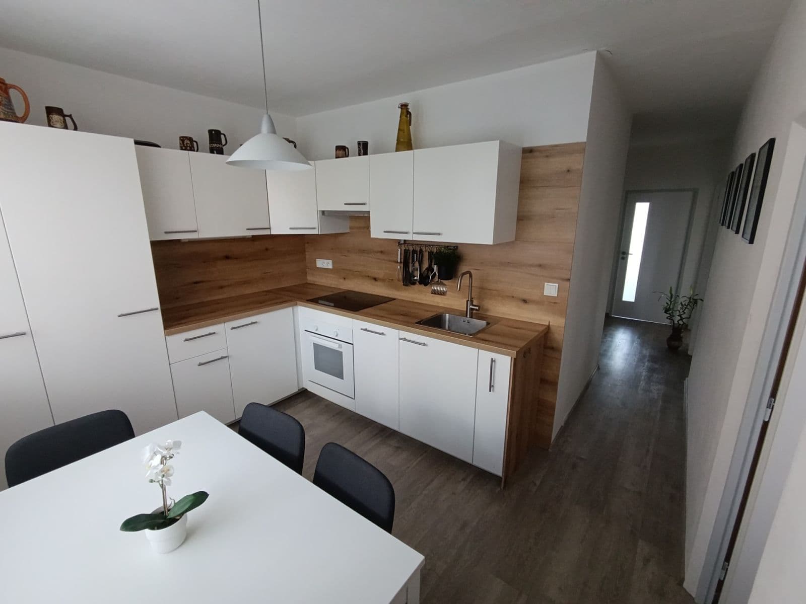 Predaj bytu 3-izbový 75 m², Horákova, Rokycany, Plzeňský kraj Predaj bytu 3-izbový 75 m², Horákova, Rokycany, Plzeňský kraj