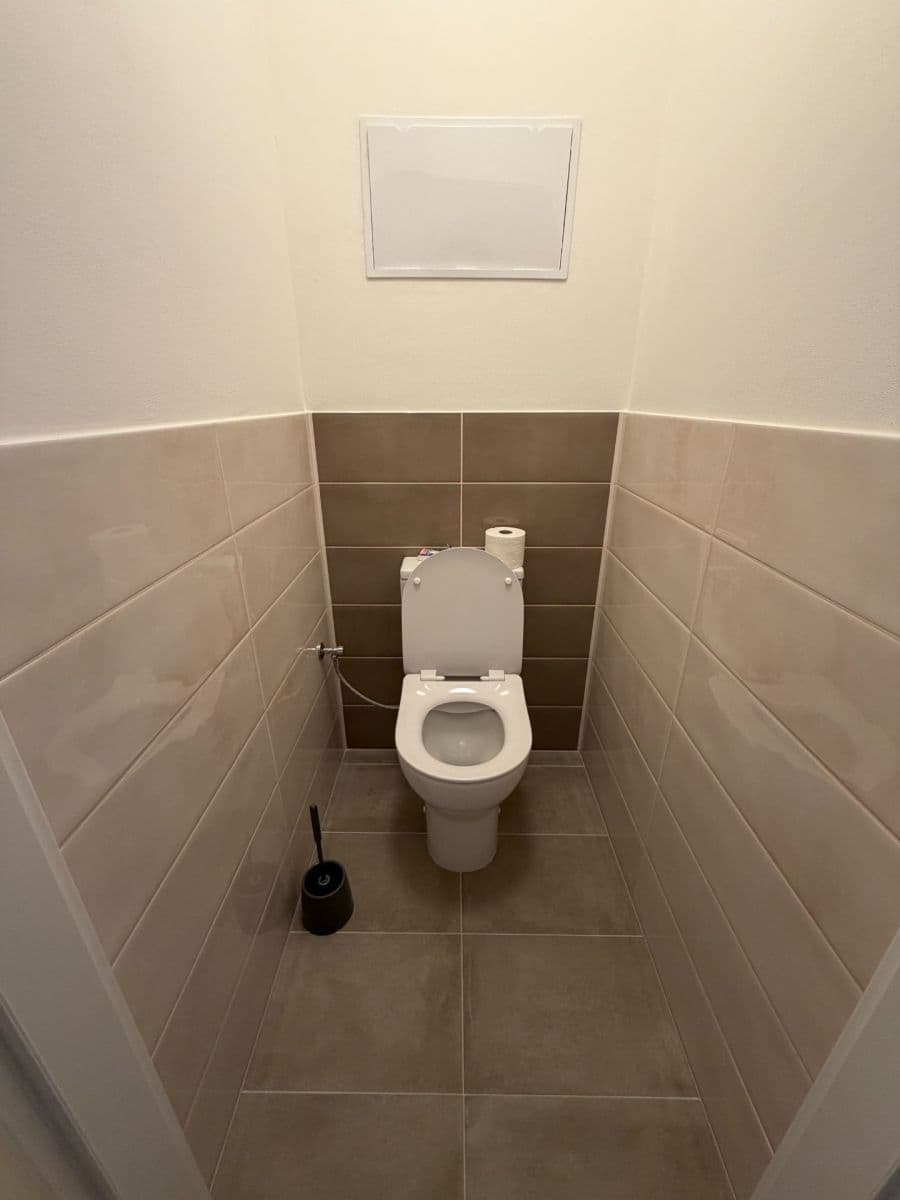 Prenájom bytu 2-izbový 39 m², Vestecká, Nehvizdy, Středočeský kraj Prenájom bytu 2-izbový 39 m², Vestecká, Nehvizdy, Středočeský kraj