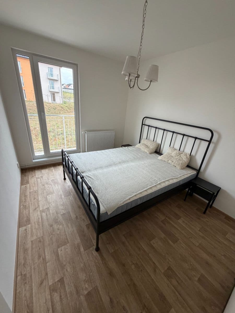 Prenájom bytu 2-izbový 39 m², Vestecká, Nehvizdy, Středočeský kraj Prenájom bytu 2-izbový 39 m², Vestecká, Nehvizdy, Středočeský kraj