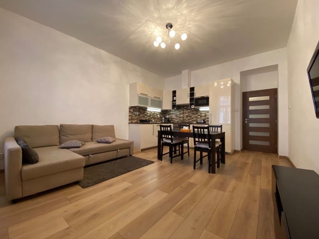 Prenájom bytu 2-izbový 40 m², Blahníkova, Praha, Praha Prenájom bytu 2-izbový 40 m², Blahníkova, Praha, Praha