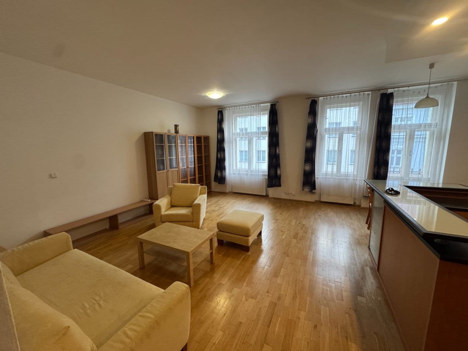 Prenájom bytu 2-izbový 50 m², Marie Cibulkové, Praha, Praha Prenájom bytu 2-izbový 50 m², Marie Cibulkové, Praha, Praha