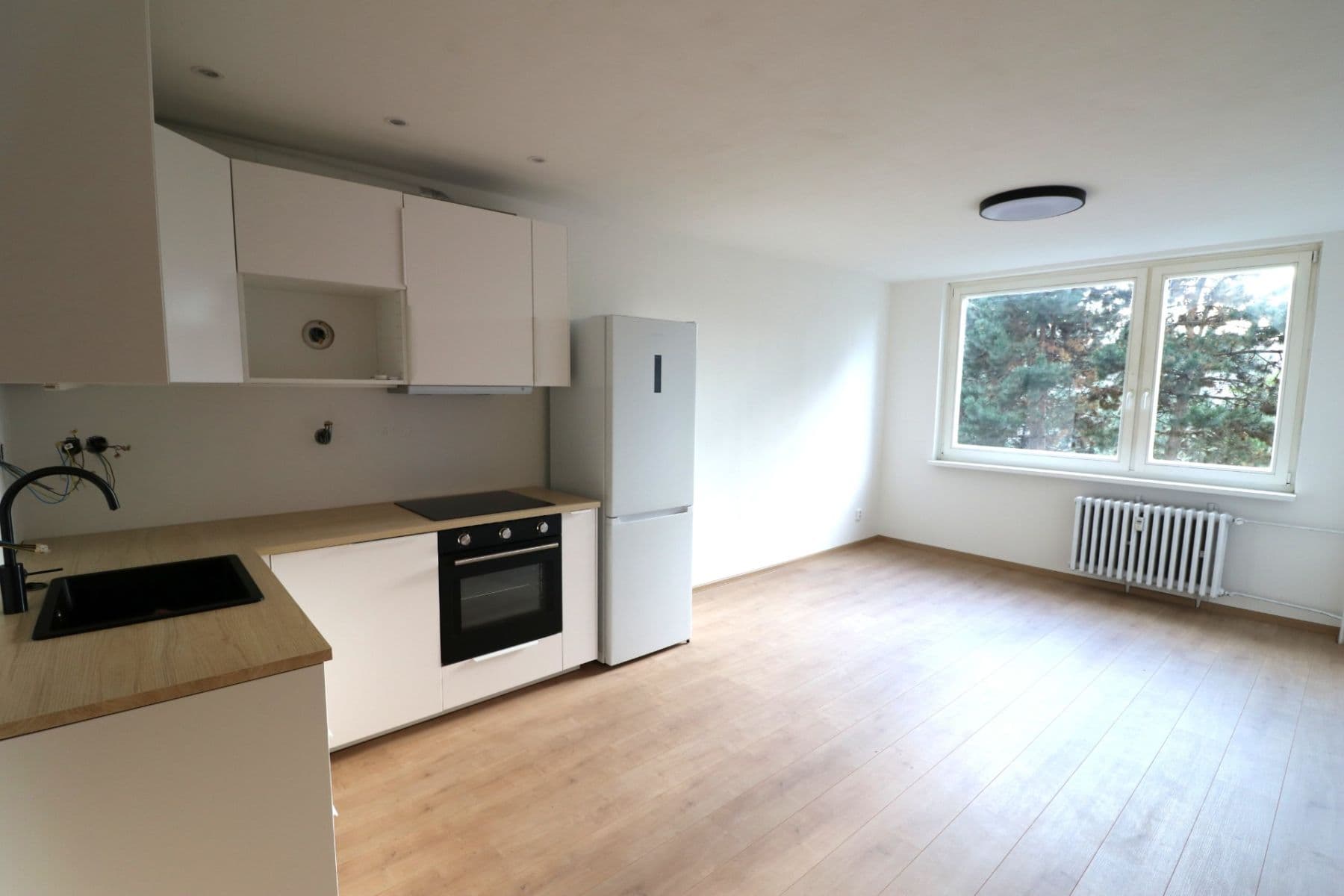 Prenájom bytu 2-izbový 41 m², Pirinská, Praha, Praha Prenájom bytu 2-izbový 41 m², Pirinská, Praha, Praha