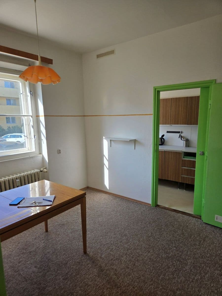Prenájom bytu 3-izbový 75 m², Lumiérů, Praha, Praha Prenájom bytu 3-izbový 75 m², Lumiérů, Praha, Praha