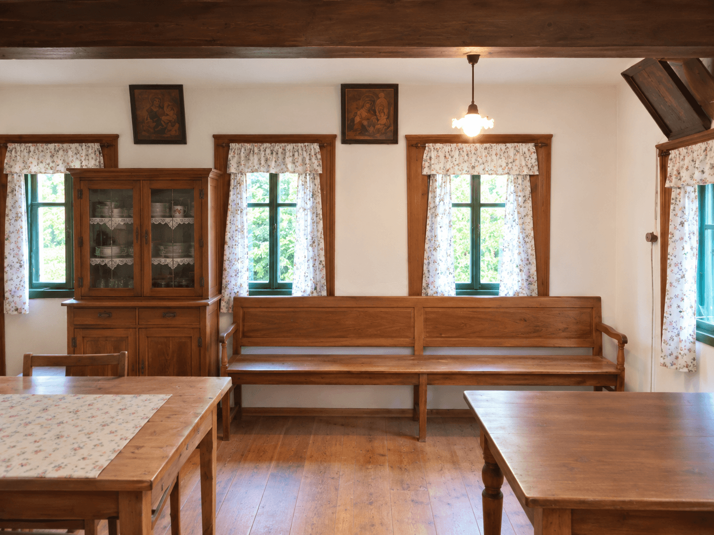 Predaj rekreačného objektu 140 m², pozemok 2.500 m², Mříčná, Liberecký kraj Predaj rekreačného objektu 140 m², pozemok 2.500 m², Mříčná, Liberecký kraj