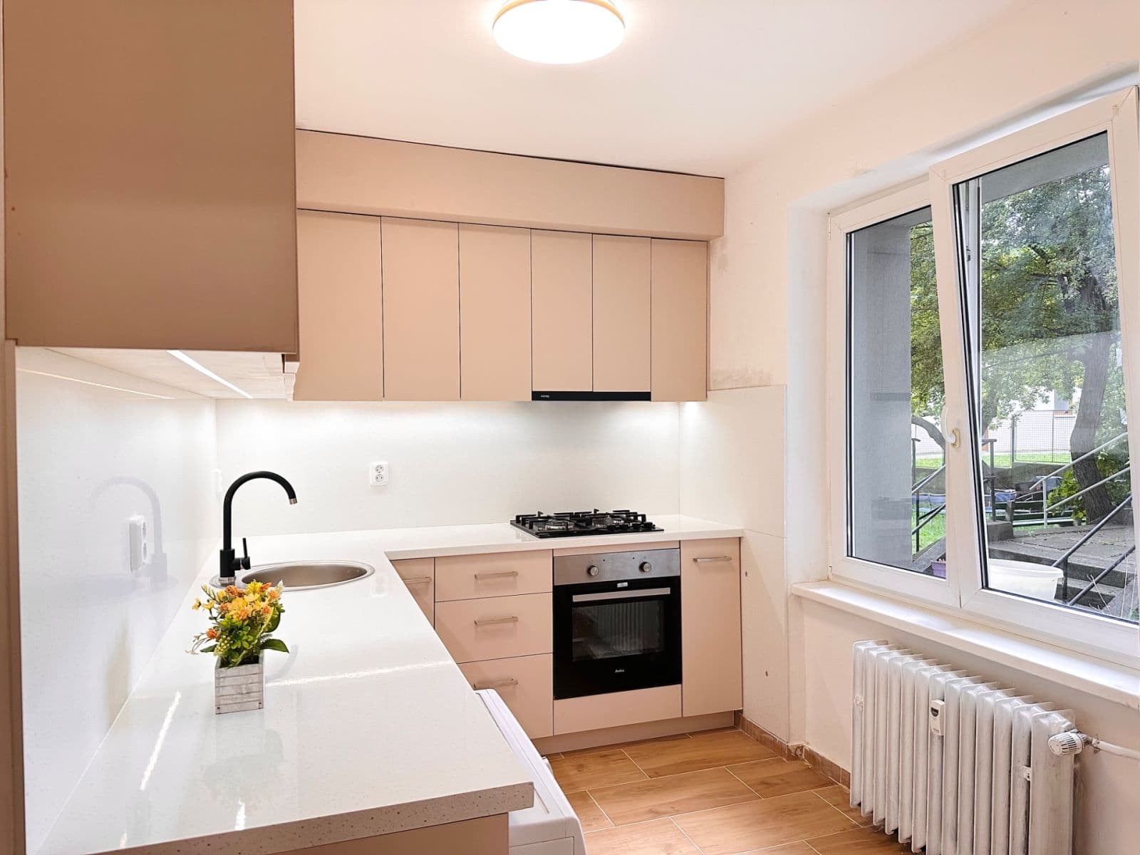 Predaj bytu 2-izbový 53 m², Osiková, Praha, Praha Predaj bytu 2-izbový 53 m², Osiková, Praha, Praha