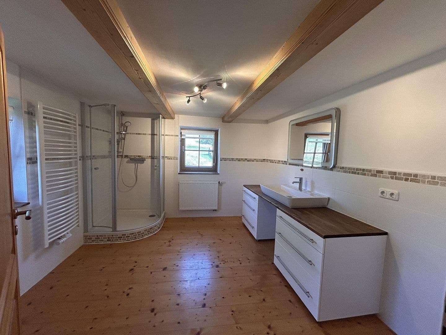 Predaj domu 162 m², pozemok 4.250 m², Buchbach, Bavorsko Predaj domu 162 m², pozemok 4.250 m², Buchbach, Bavorsko