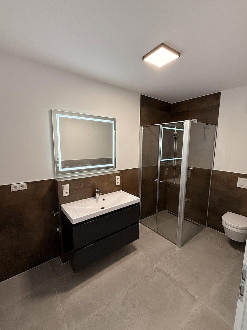 Prenájom bytu 1-izbový 65 m², Hümmerich, Porýnie-Falcko Prenájom bytu 1-izbový 65 m², Hümmerich, Porýnie-Falcko