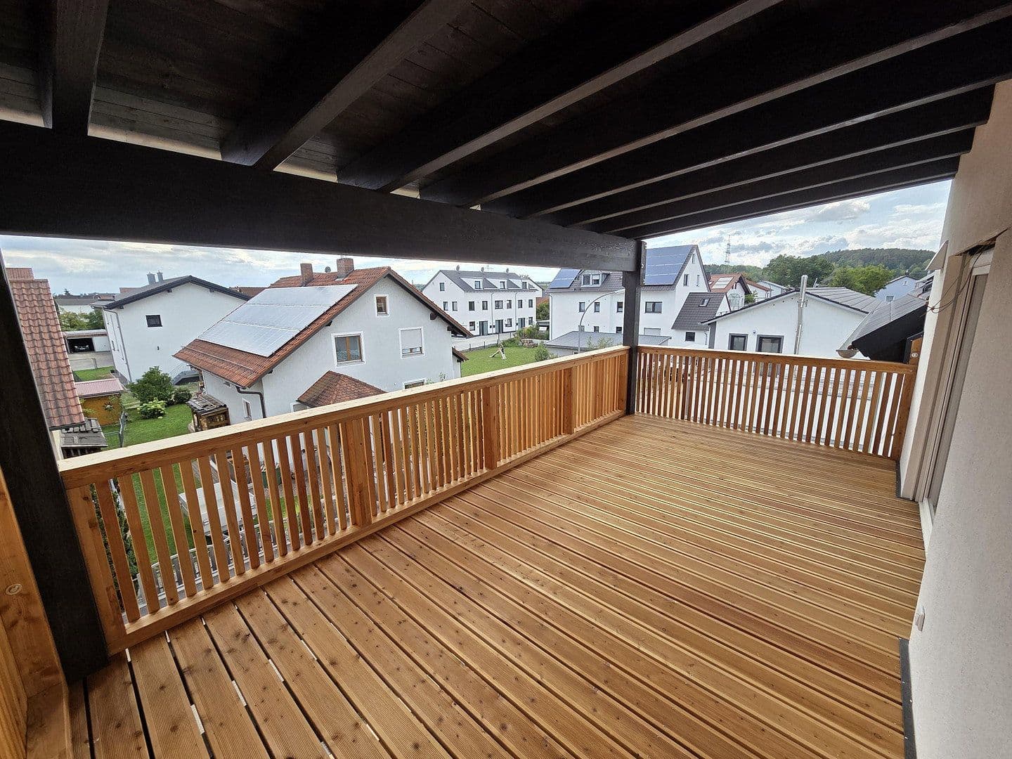 Prenájom bytu 5-izbový 121 m², Falkenstraße 6, Regenstauf, Bavorsko Prenájom bytu 5-izbový 121 m², Falkenstraße 6, Regenstauf, Bavorsko