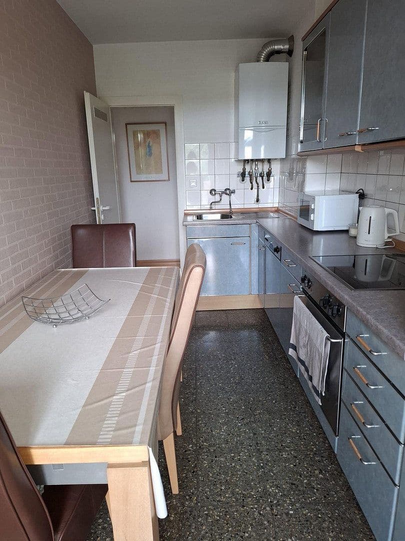 Prenájom bytu 3-izbový 78 m², Steinstraße 193, KRefeld, Severné Porýnie - Westfálsko Prenájom bytu 3-izbový 78 m², Steinstraße 193, KRefeld, Severné Porýnie - Westfálsko