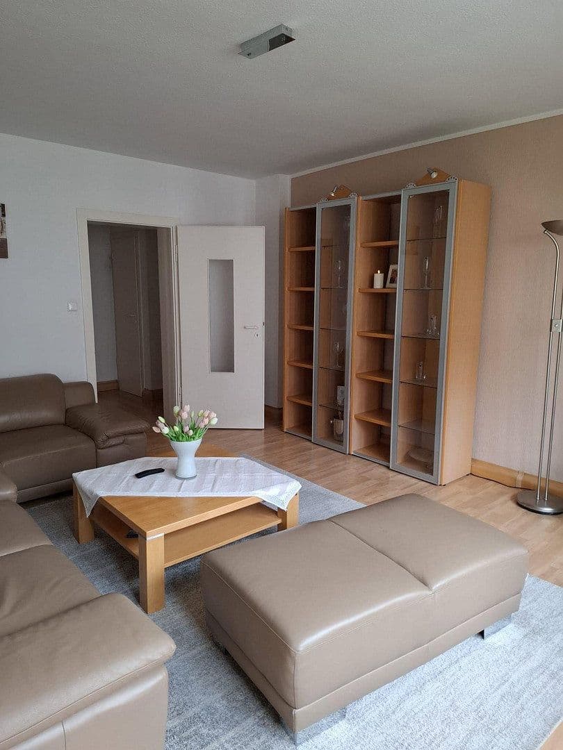 Prenájom bytu 3-izbový 78 m², Steinstraße 193, KRefeld, Severné Porýnie - Westfálsko Prenájom bytu 3-izbový 78 m², Steinstraße 193, KRefeld, Severné Porýnie - Westfálsko
