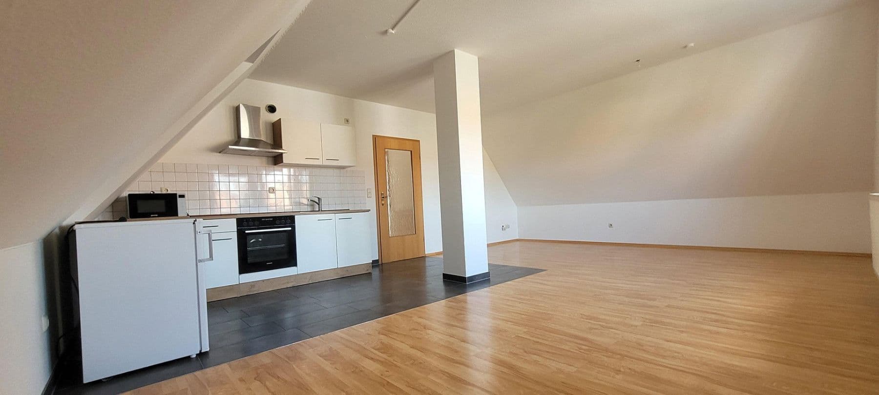 Prenájom bytu 2-izbový 74 m², Ipsheim, Bavorsko Prenájom bytu 2-izbový 74 m², Ipsheim, Bavorsko