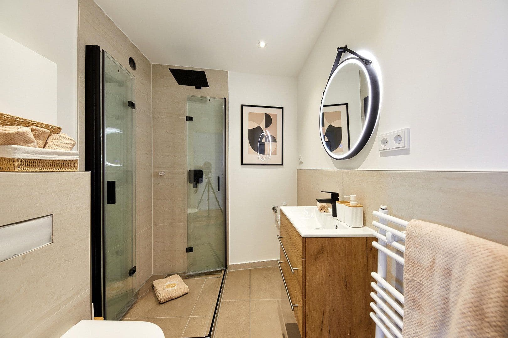 Predaj bytu 1-izbový 42 m², München - Neuhausen-Nymphenburg, Bavorsko Predaj bytu 1-izbový 42 m², München - Neuhausen-Nymphenburg, Bavorsko