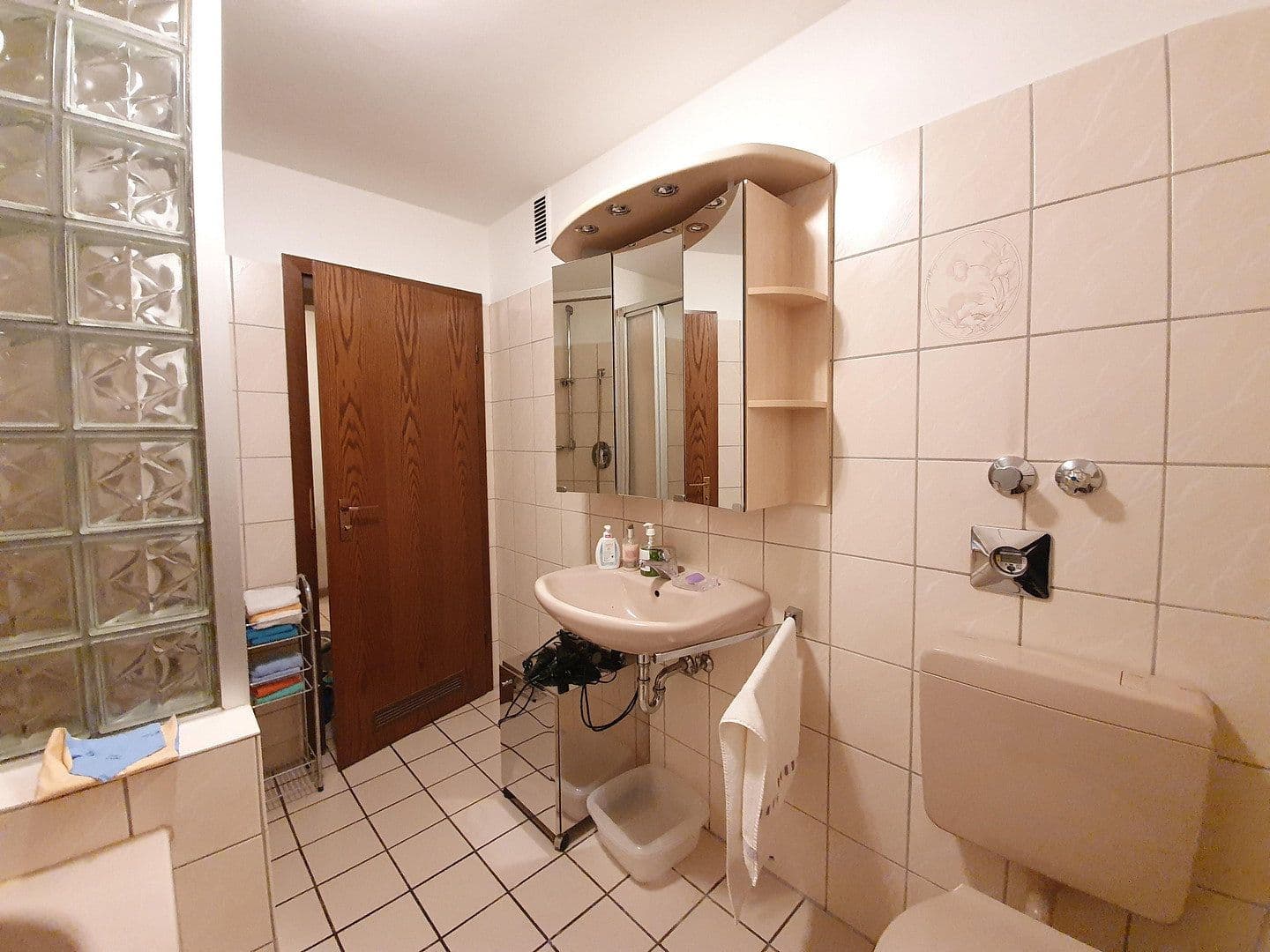 Prenájom bytu 2-izbový 65 m², Kreuzkamp 10 b, Bochum-Altenbochum, Severné Porýnie - Westfálsko Prenájom bytu 2-izbový 65 m², Kreuzkamp 10 b, Bochum-Altenbochum, Severné Porýnie - Westfálsko