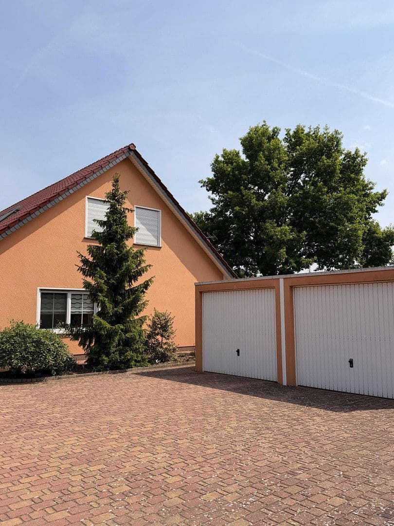 Predaj domu 176 m², pozemok 720 m², Oranienburg, Brandenbursko Predaj domu 176 m², pozemok 720 m², Oranienburg, Brandenbursko