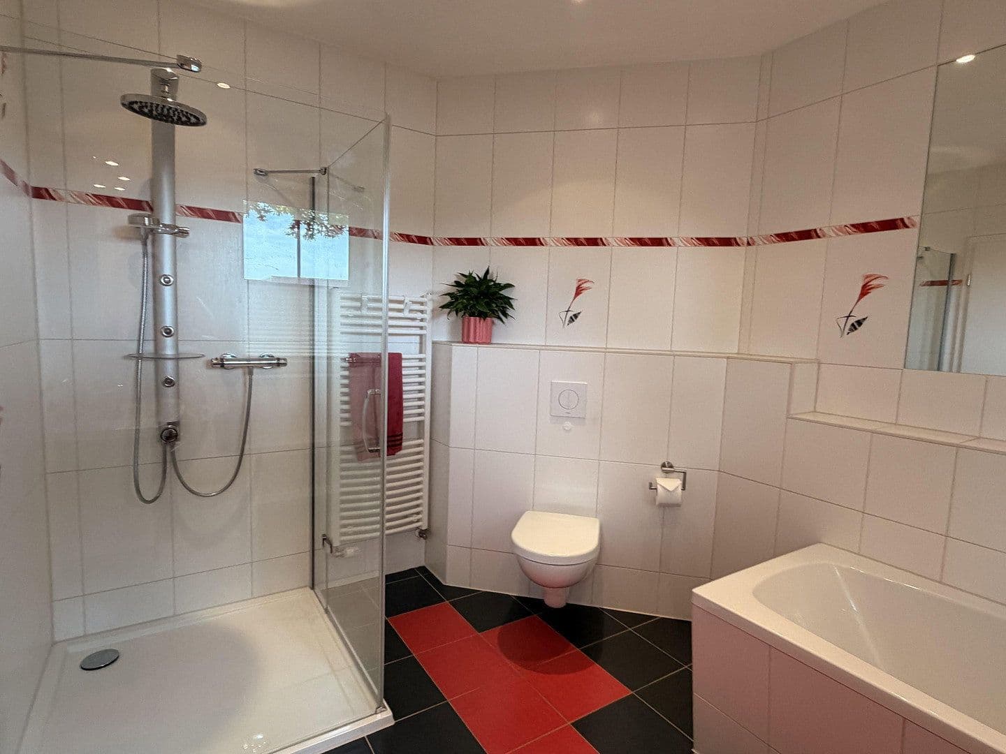 Predaj domu 176 m², pozemok 720 m², Oranienburg, Brandenbursko Predaj domu 176 m², pozemok 720 m², Oranienburg, Brandenbursko