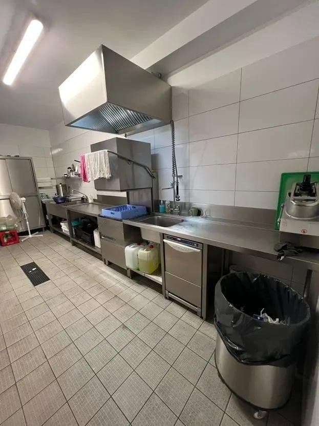 Predaj nebytového priestoru 140 m², Von der Mark Straße 23-25, Duisburg, Severné Porýnie - Westfálsko Predaj nebytového priestoru 140 m², Von der Mark Straße 23-25, Duisburg, Severné Porýnie - Westfálsko