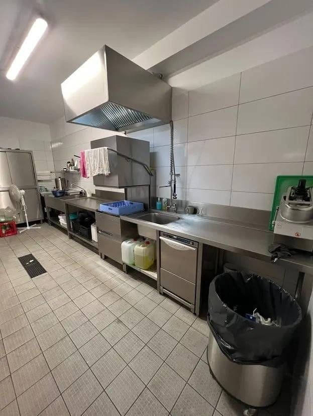 Predaj nebytového priestoru 140 m², Von der Mark Straße 23-25, Duisburg, Severné Porýnie - Westfálsko Predaj nebytového priestoru 140 m², Von der Mark Straße 23-25, Duisburg, Severné Porýnie - Westfálsko