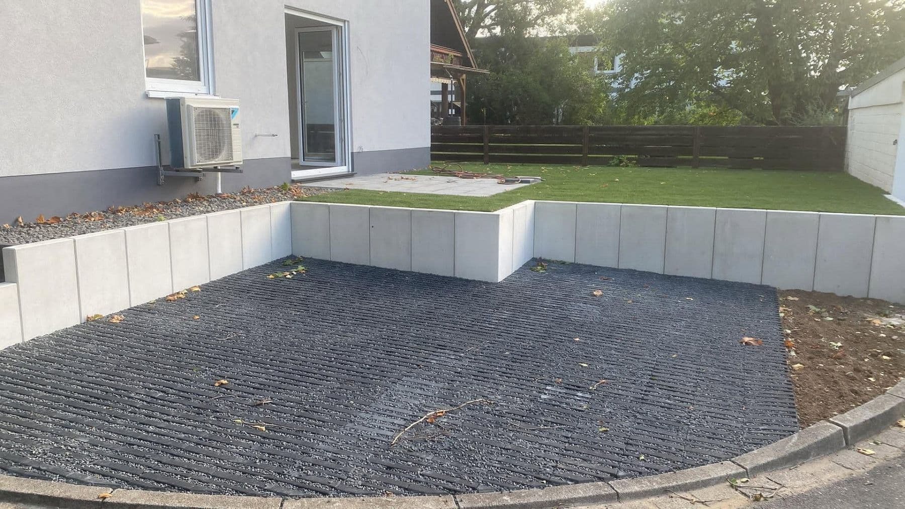 Prenájom domu 156 m², pozemok 250 m², Peterstr. 34, Niederkassel, Severné Porýnie - Westfálsko Prenájom domu 156 m², pozemok 250 m², Peterstr. 34, Niederkassel, Severné Porýnie - Westfálsko