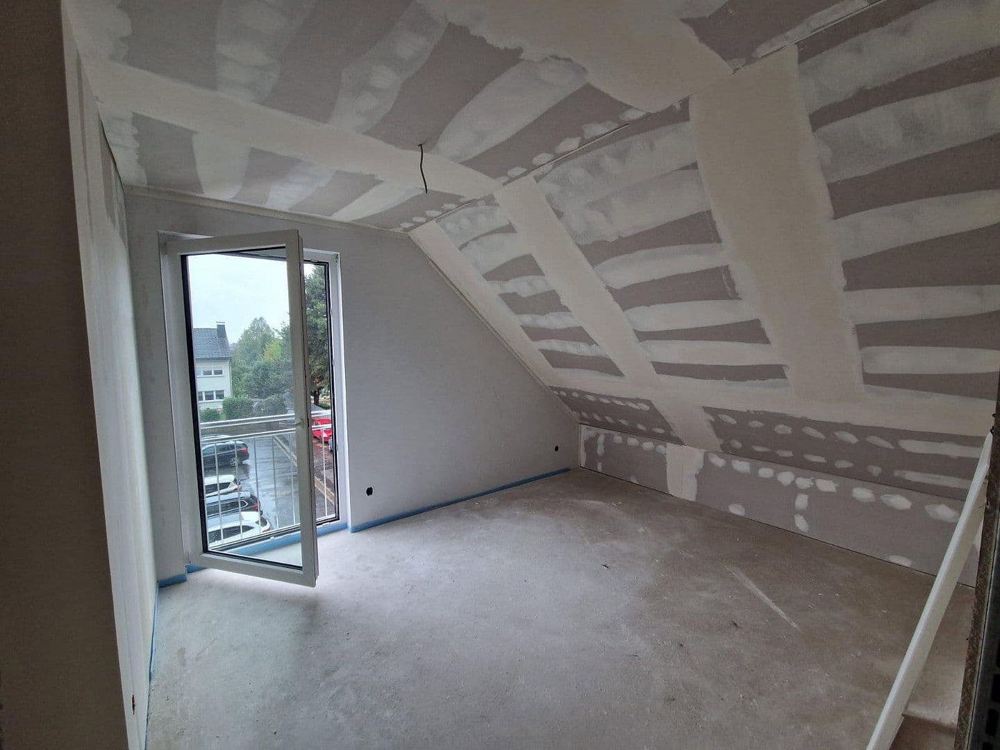 Prenájom domu 156 m², pozemok 250 m², Peterstr. 34, Niederkassel, Severné Porýnie - Westfálsko Prenájom domu 156 m², pozemok 250 m², Peterstr. 34, Niederkassel, Severné Porýnie - Westfálsko