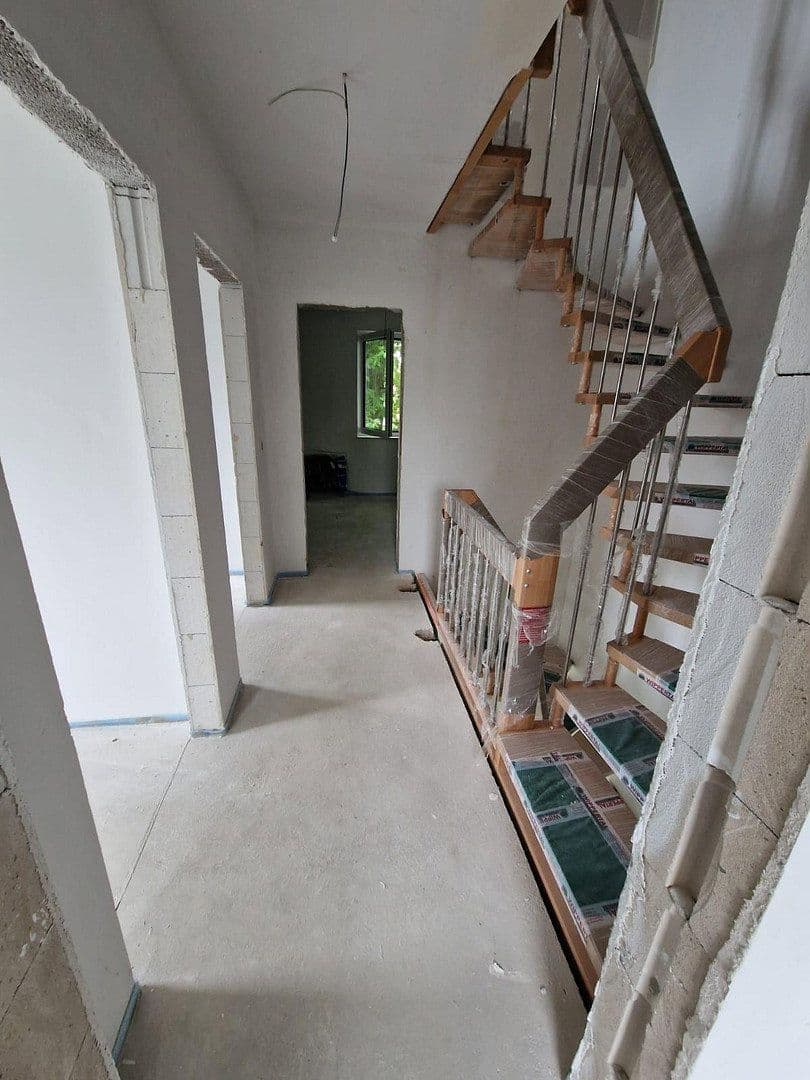 Prenájom domu 156 m², pozemok 250 m², Peterstr. 34, Niederkassel, Severné Porýnie - Westfálsko Prenájom domu 156 m², pozemok 250 m², Peterstr. 34, Niederkassel, Severné Porýnie - Westfálsko