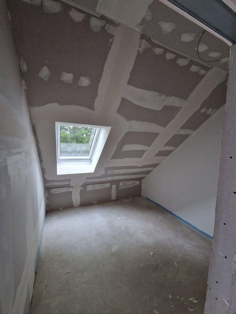 Prenájom domu 156 m², pozemok 250 m², Peterstr. 34, Niederkassel, Severné Porýnie - Westfálsko Prenájom domu 156 m², pozemok 250 m², Peterstr. 34, Niederkassel, Severné Porýnie - Westfálsko