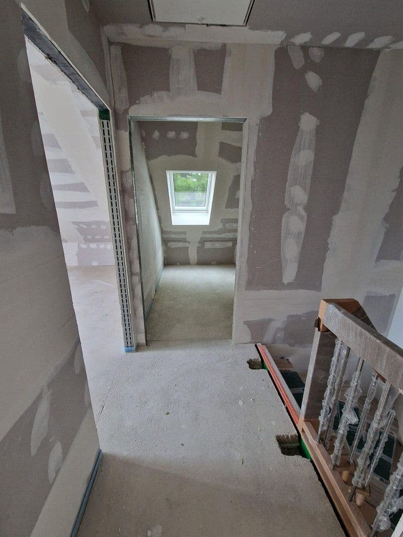 Prenájom domu 156 m², pozemok 250 m², Peterstr. 34, Niederkassel, Severné Porýnie - Westfálsko Prenájom domu 156 m², pozemok 250 m², Peterstr. 34, Niederkassel, Severné Porýnie - Westfálsko
