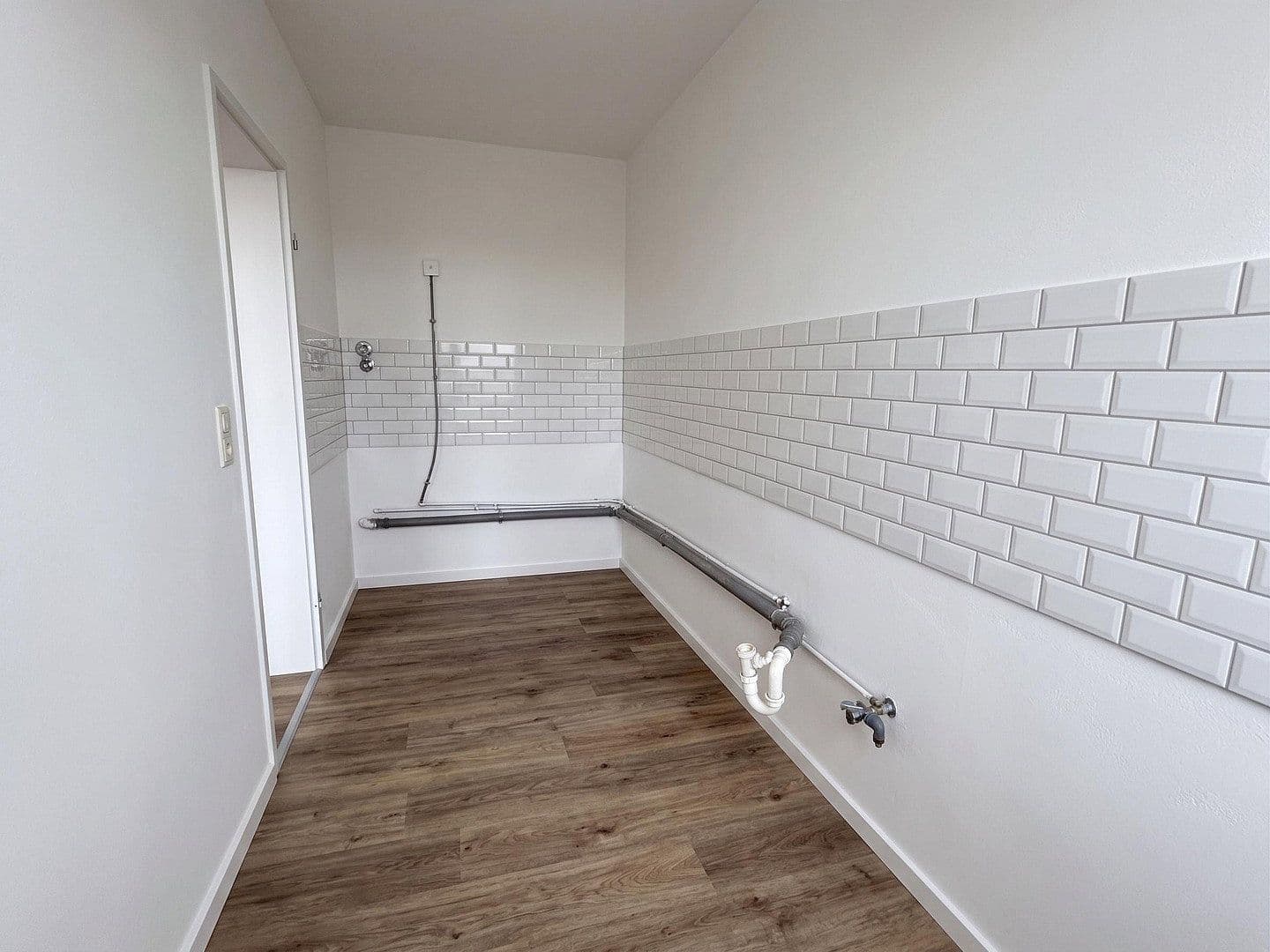 Prenájom bytu 4-izbový 100 m², Volksgartenstraße 196, Mönchengladbach, Severné Porýnie - Westfálsko Prenájom bytu 4-izbový 100 m², Volksgartenstraße 196, Mönchengladbach, Severné Porýnie - Westfálsko