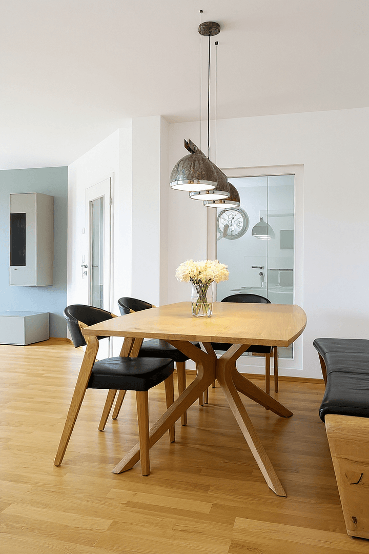 Prenájom bytu 4-izbový 104 m², Augsburg, Bavorsko Prenájom bytu 4-izbový 104 m², Augsburg, Bavorsko