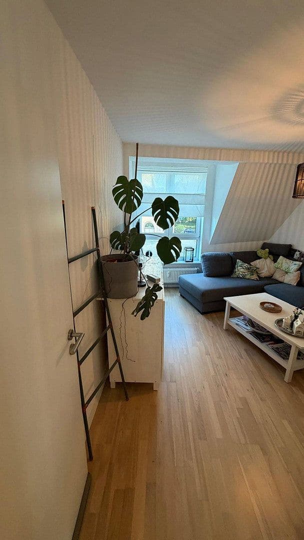 Prenájom bytu 3-izbový 78 m², Viktoriaalle 48, Aachen, Severné Porýnie - Westfálsko Prenájom bytu 3-izbový 78 m², Viktoriaalle 48, Aachen, Severné Porýnie - Westfálsko