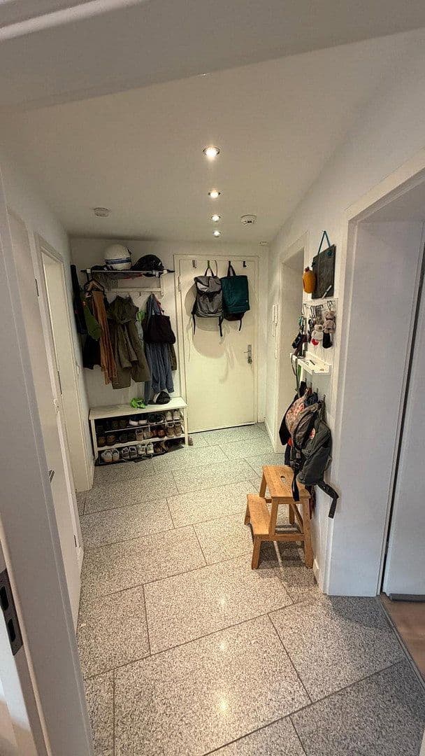 Prenájom bytu 3-izbový 78 m², Viktoriaalle 48, Aachen, Severné Porýnie - Westfálsko Prenájom bytu 3-izbový 78 m², Viktoriaalle 48, Aachen, Severné Porýnie - Westfálsko
