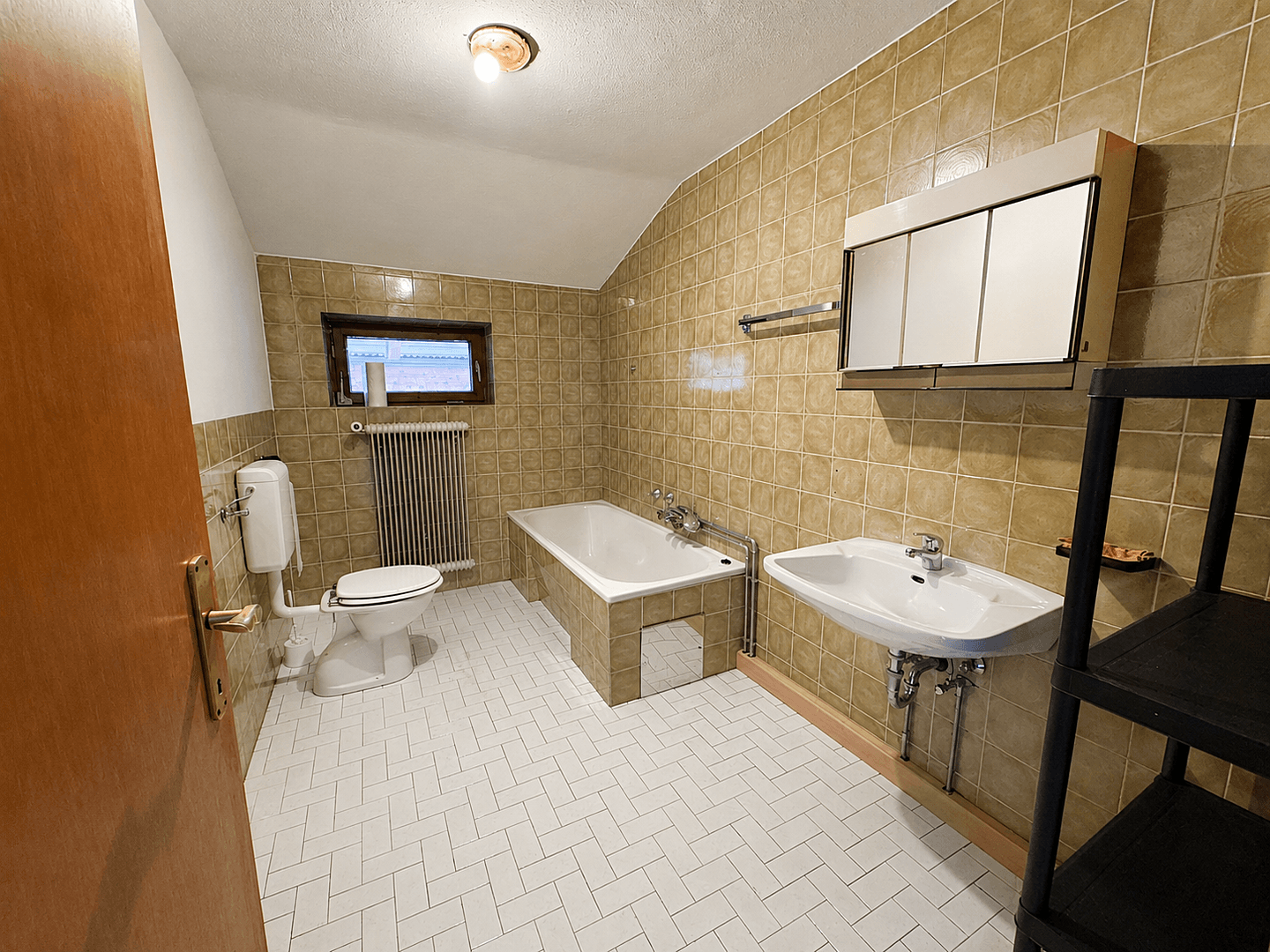 Prenájom bytu 3-izbový 72 m², Vils, Tirolsko Prenájom bytu 3-izbový 72 m², Vils, Tirolsko