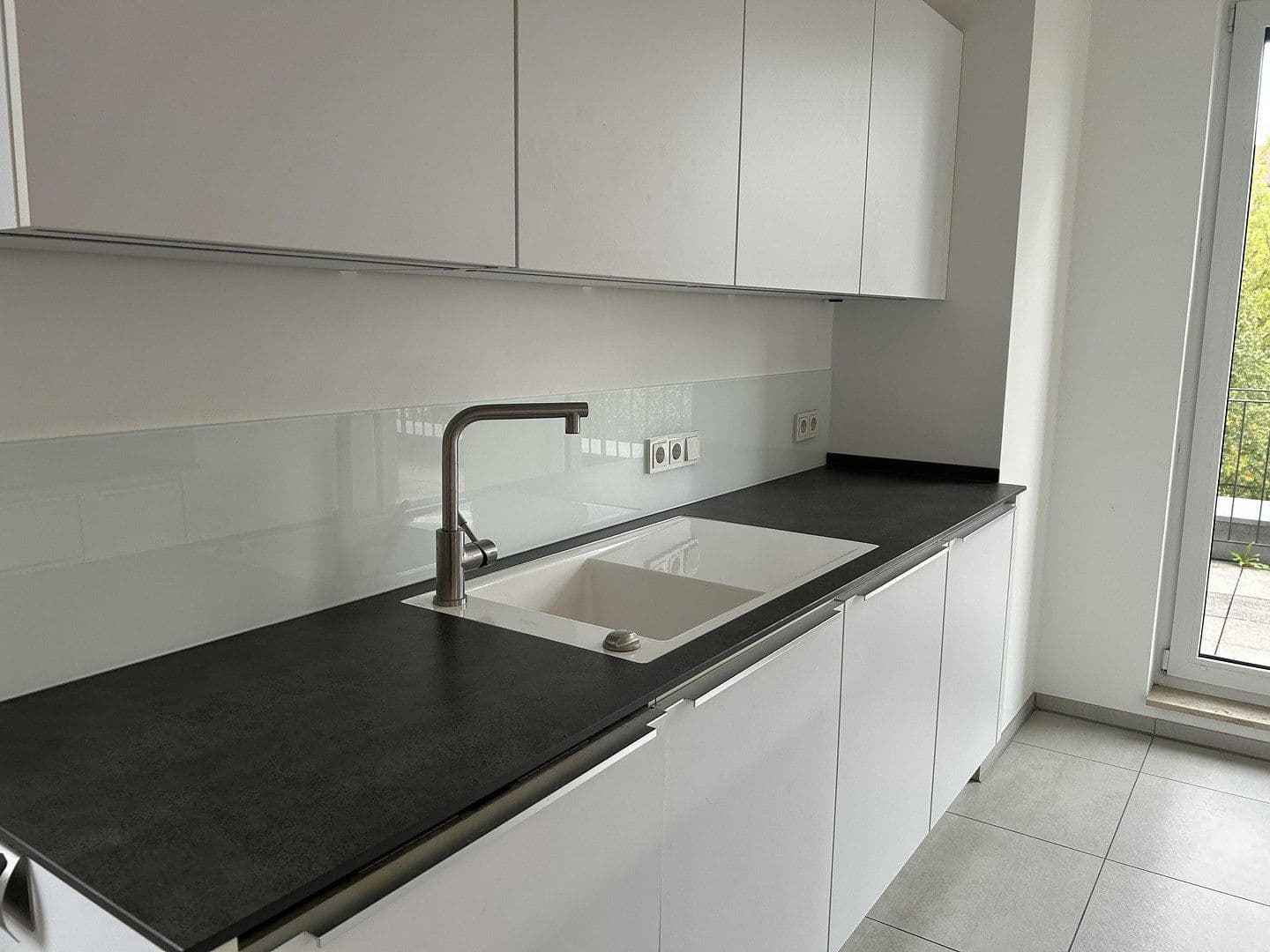 Prenájom bytu 3-izbový 143 m², Hegelallee 25, Potsdam, Brandenbursko Prenájom bytu 3-izbový 143 m², Hegelallee 25, Potsdam, Brandenbursko