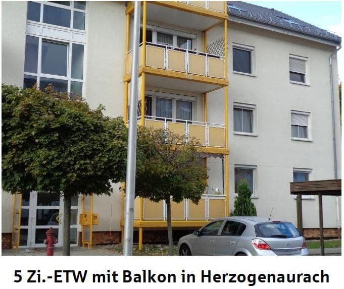 Prenájom bytu 5-izbový 112 m², Herzogenaurach, Bavorsko Prenájom bytu 5-izbový 112 m², Herzogenaurach, Bavorsko