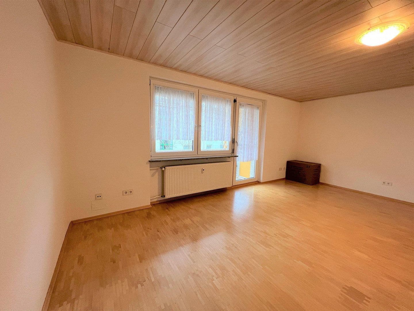 Prenájom bytu 5-izbový 112 m², Herzogenaurach, Bavorsko Prenájom bytu 5-izbový 112 m², Herzogenaurach, Bavorsko
