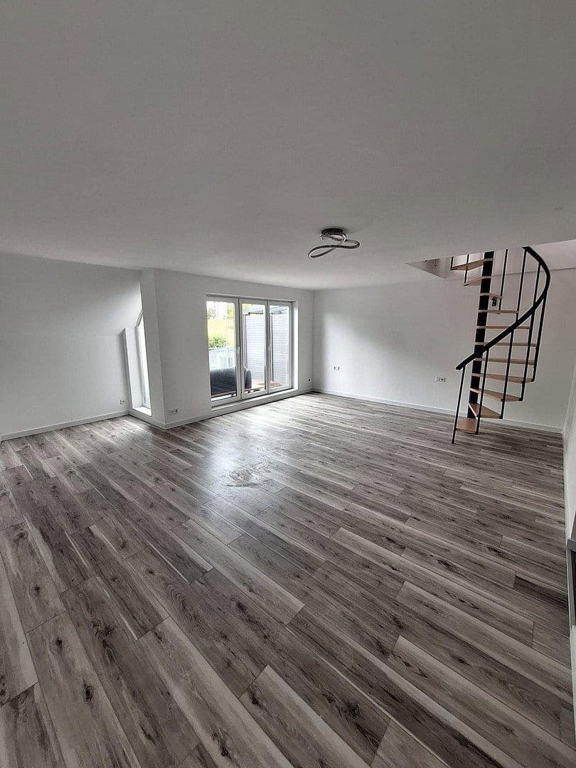 Predaj bytu 2-izbový 70 m², Bietigheimer Straße 27, Freiberg am Neckar, Bádensko-Wurttembersko Predaj bytu 2-izbový 70 m², Bietigheimer Straße 27, Freiberg am Neckar, Bádensko-Wurttembersko