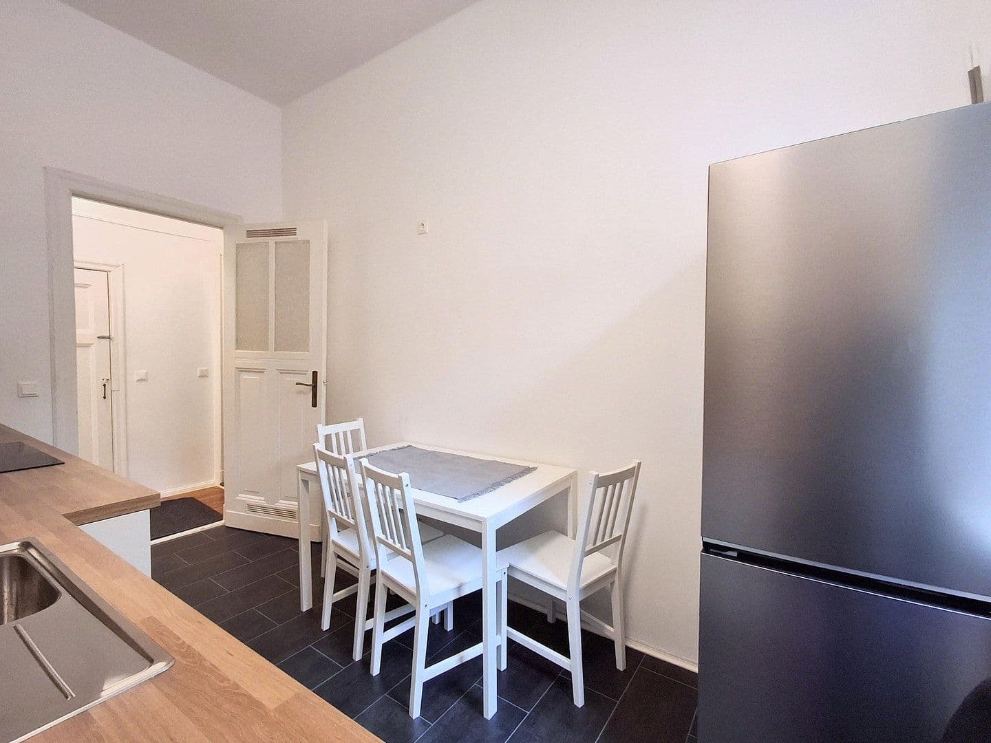 Prenájom bytu 16 m², Mierendorffplatz 8, Berlin, Berlín Prenájom bytu 16 m², Mierendorffplatz 8, Berlin, Berlín