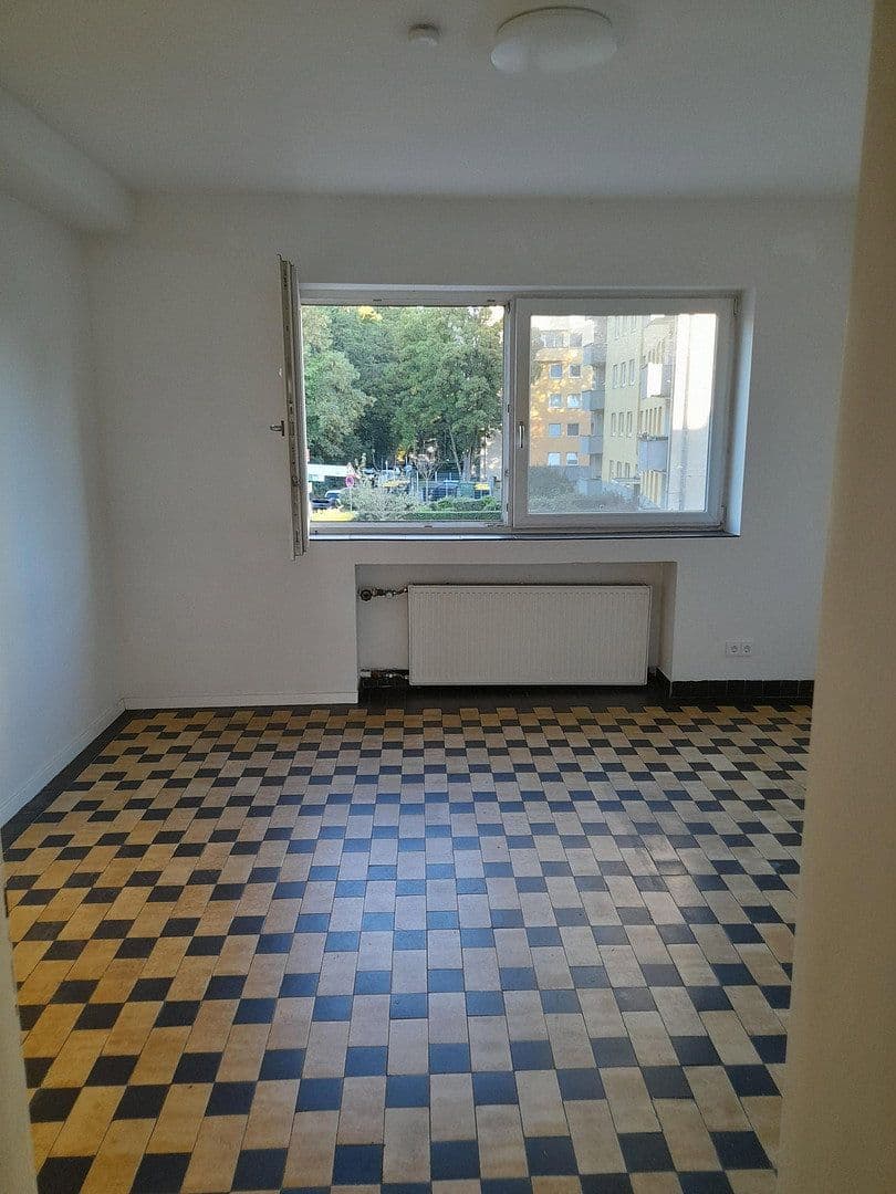Prenájom bytu 2-izbový 80 m², Düren, Severné Porýnie - Westfálsko Prenájom bytu 2-izbový 80 m², Düren, Severné Porýnie - Westfálsko