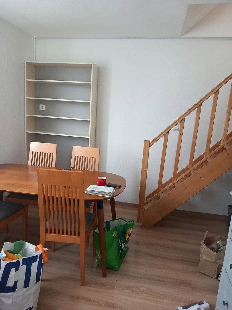 Prenájom bytu 2-izbový 70 m², Düsseldorf, Severné Porýnie - Westfálsko Prenájom bytu 2-izbový 70 m², Düsseldorf, Severné Porýnie - Westfálsko