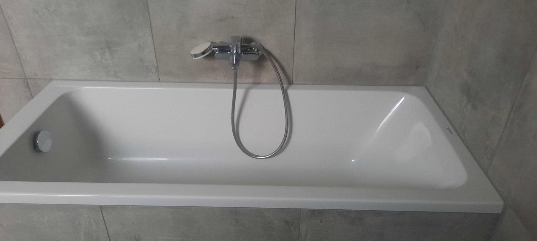 Prenájom bytu 5-izbový 140 m², Hasselroth, Hesensko Prenájom bytu 5-izbový 140 m², Hasselroth, Hesensko