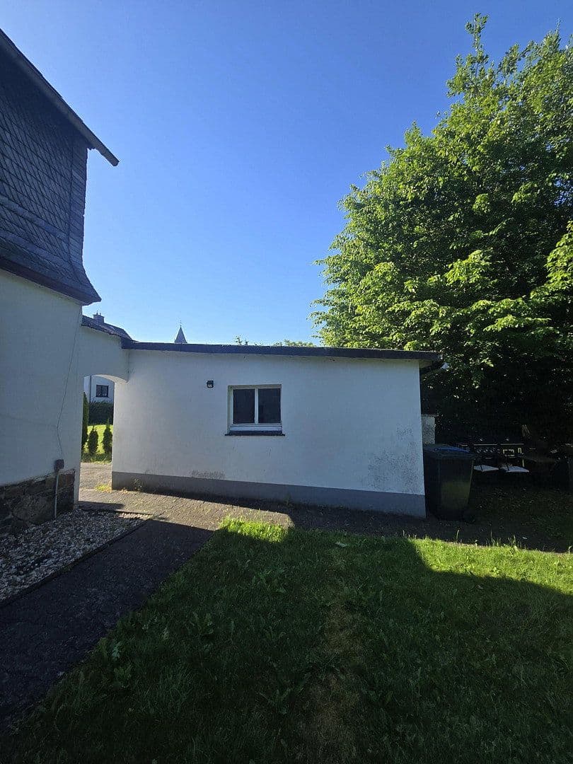 Predaj domu 218 m², pozemok 400 m², Winterberg, Severné Porýnie - Westfálsko Predaj domu 218 m², pozemok 400 m², Winterberg, Severné Porýnie - Westfálsko